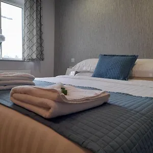 Heathrow - Hounslow Apartment Cranford