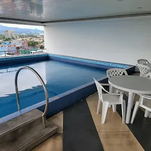 Kandi Big 1 Bedroom King Bed, Free Housekeeping, Wi-fi Apartment Angeles